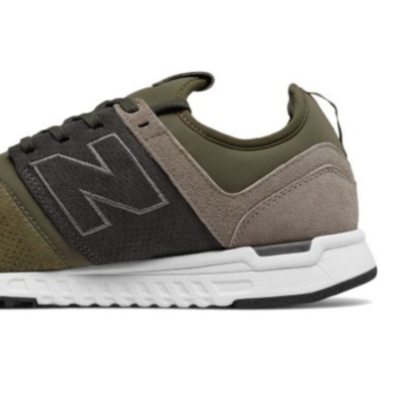 NWT New Balance 247 Luxe Sneaker M9D - Picture 2 of 8